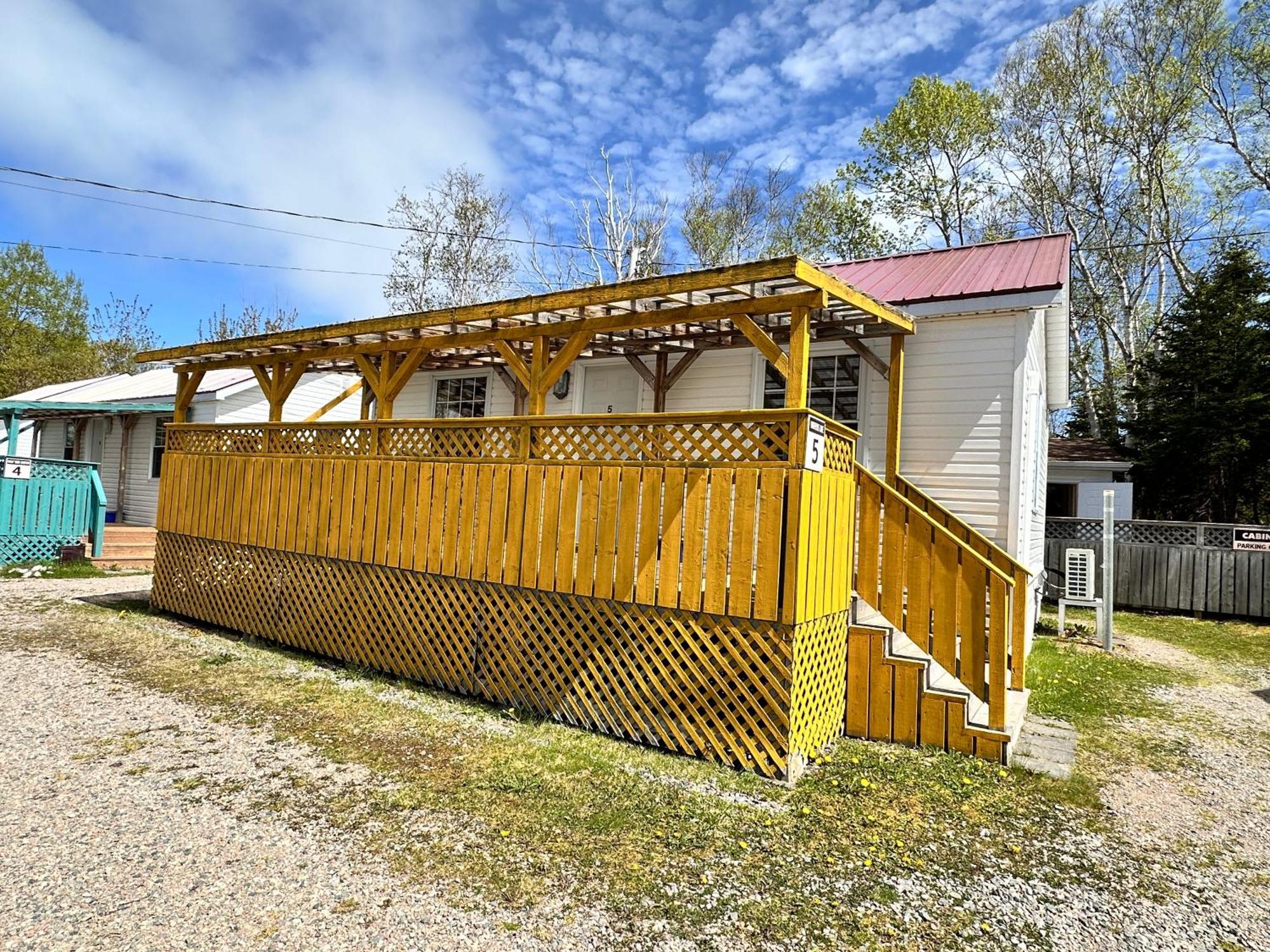 天际线的小屋酒店 英戈尼什 外观 照片