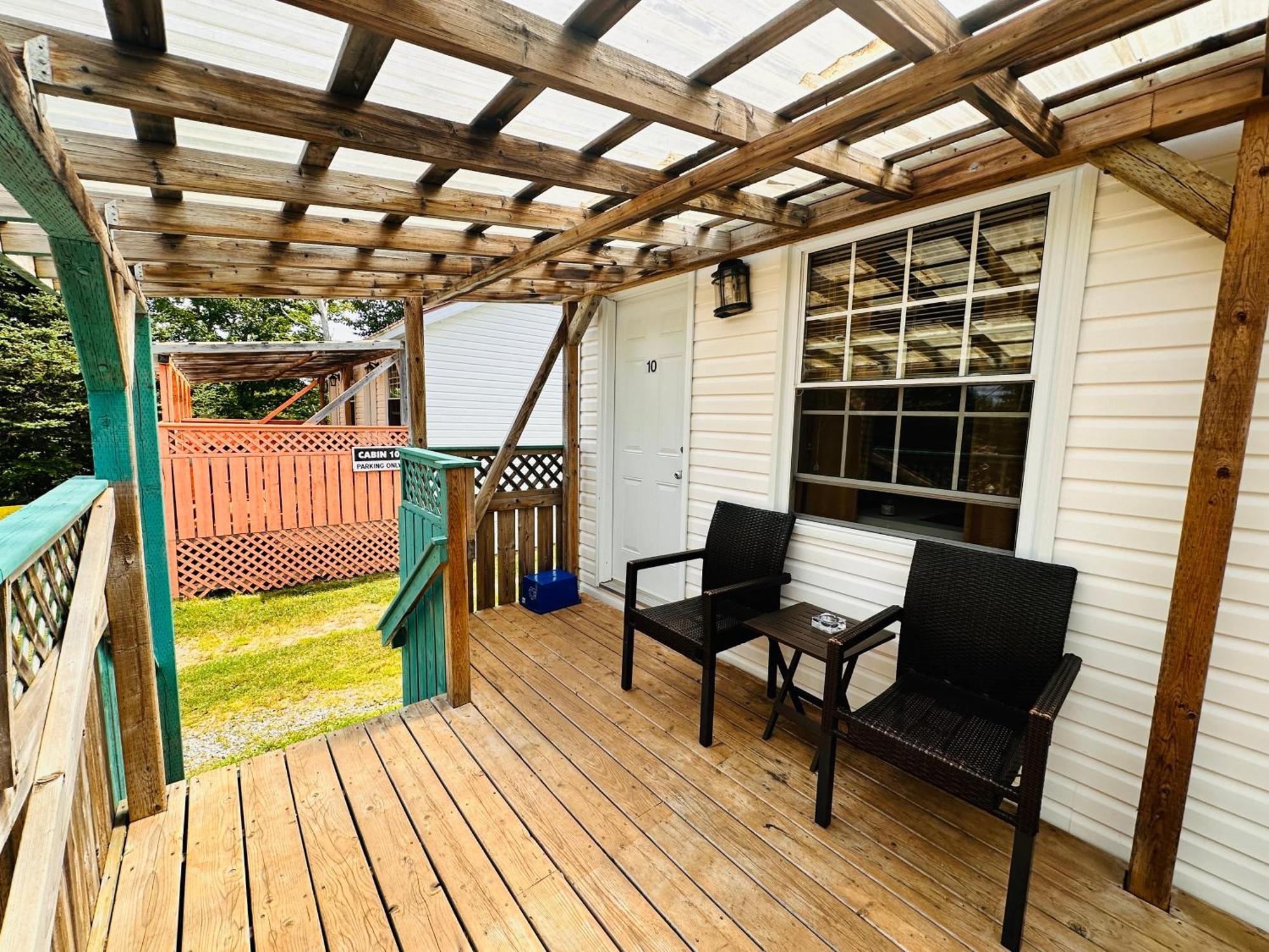 天际线的小屋酒店 英戈尼什 外观 照片